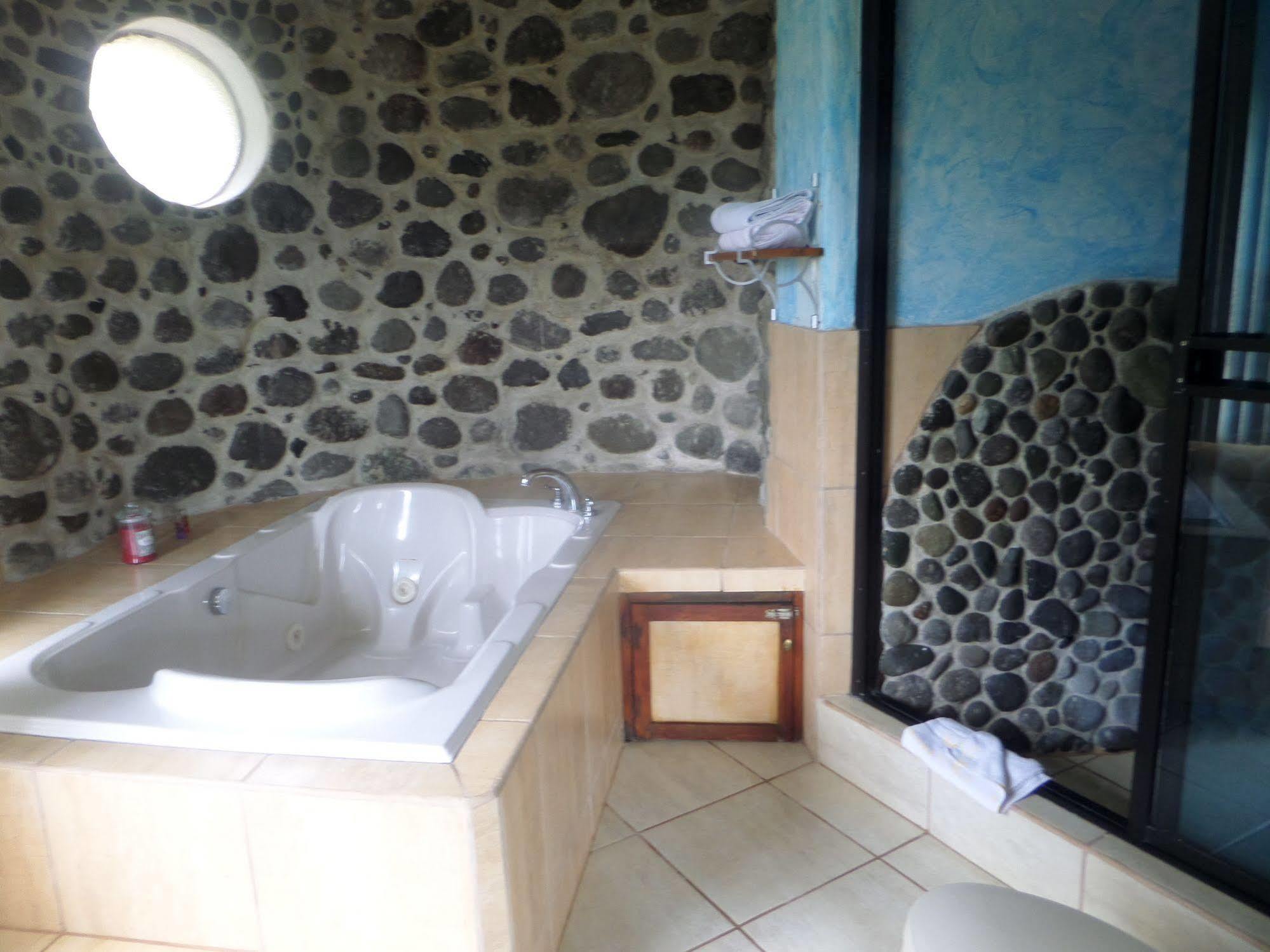 Hosteria "El Encanto" San Miguel de los Bancos 外观 照片